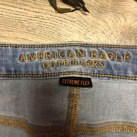 {American Eagle} Outfitters Extreme Flex distressed Jeans Size 38 Women’s - Picture 5 of 6